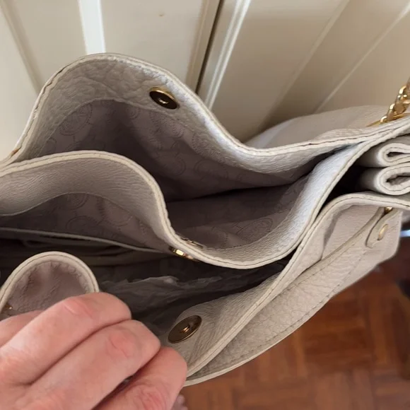 MICHAEL Michael Kors leather Handbag - Picture 5 of 9